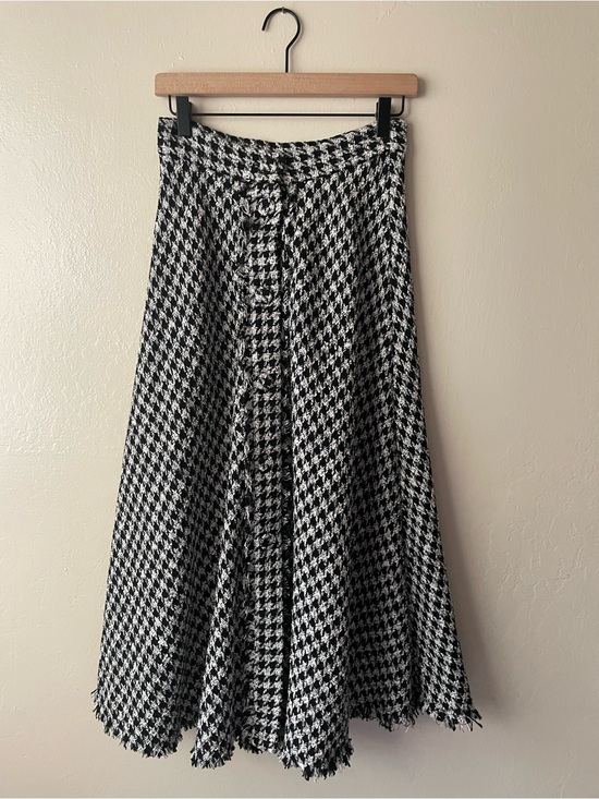 Zara Dresses & Skirts - Zara Black and White Tweed Houndstooth A line Skirt